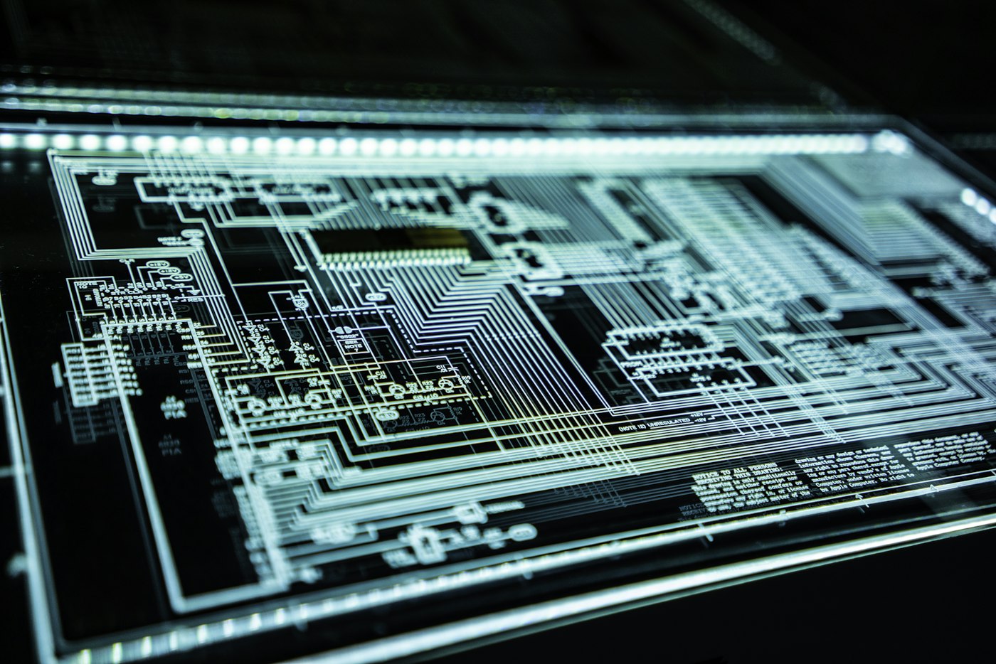 Printplaat als beeld voor technische controle binnen het netwerk